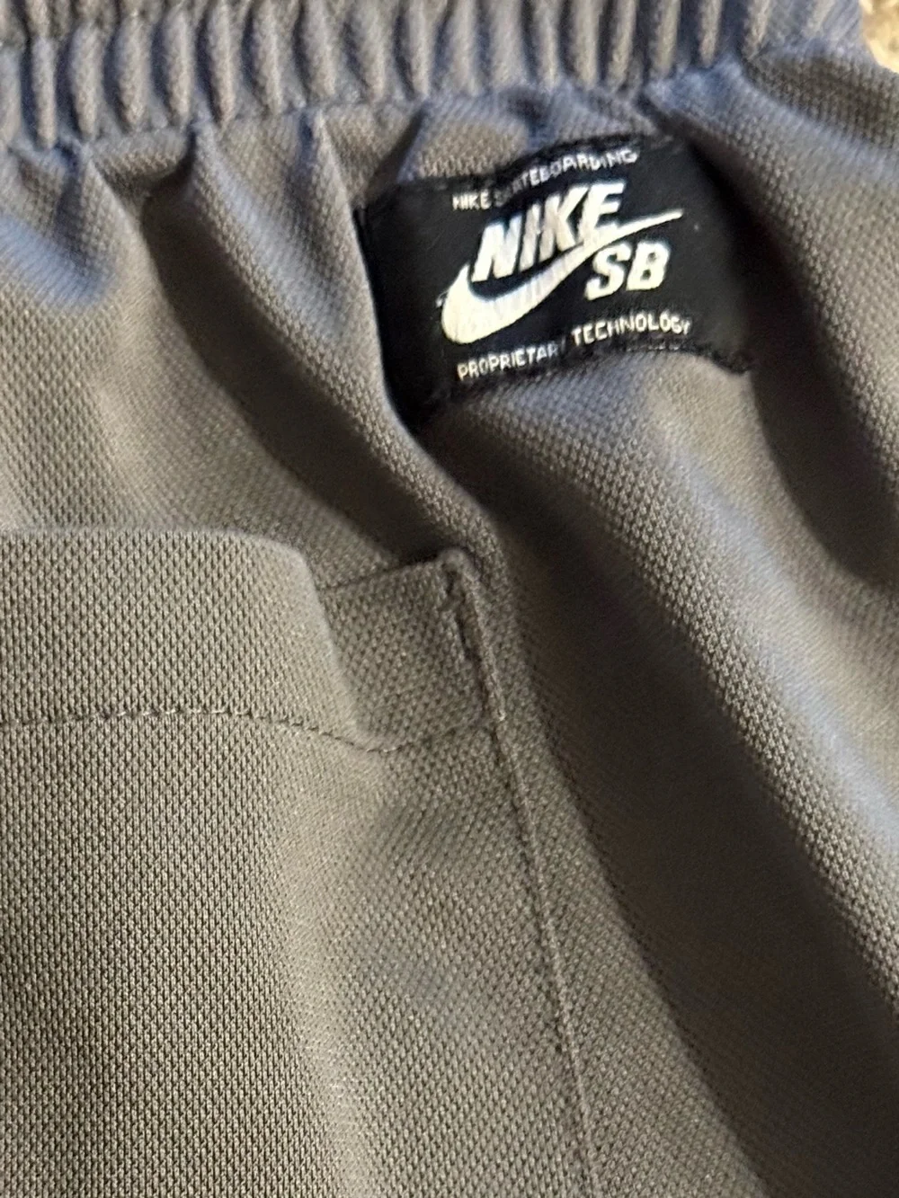 NIKE Dri-Fit Youth Athletic Outfit Orange Gray Long Sleeve Shirt & SB Shorts